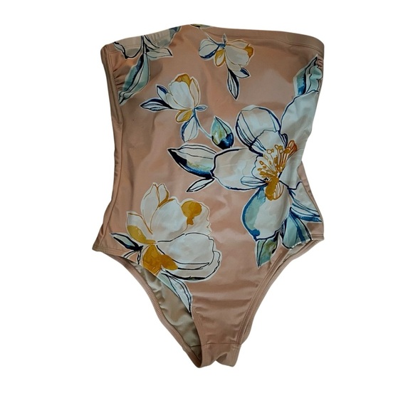 15 pieces total that can be Mix and Match Bikinis size L - Picture 10 of 10